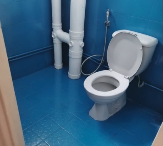 Epoxy coated toilet floor and walls, HDB bathroom Singapore